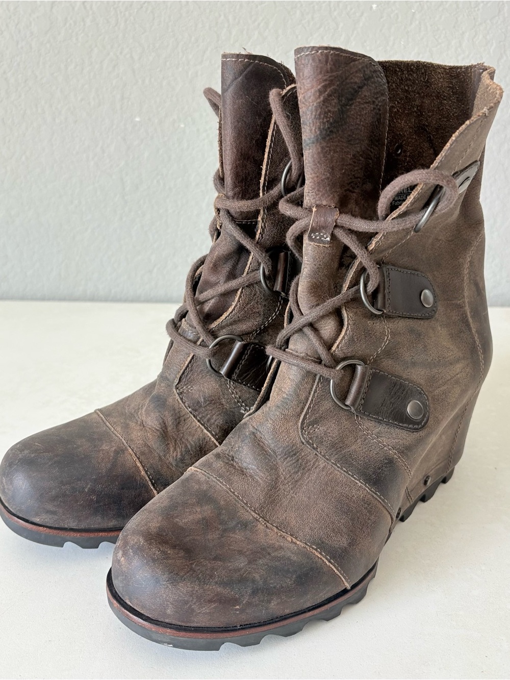 Sorel Joan of Arctic Leather Ankle Boots Waterproof Wedge Lace Up Women’s Size 9